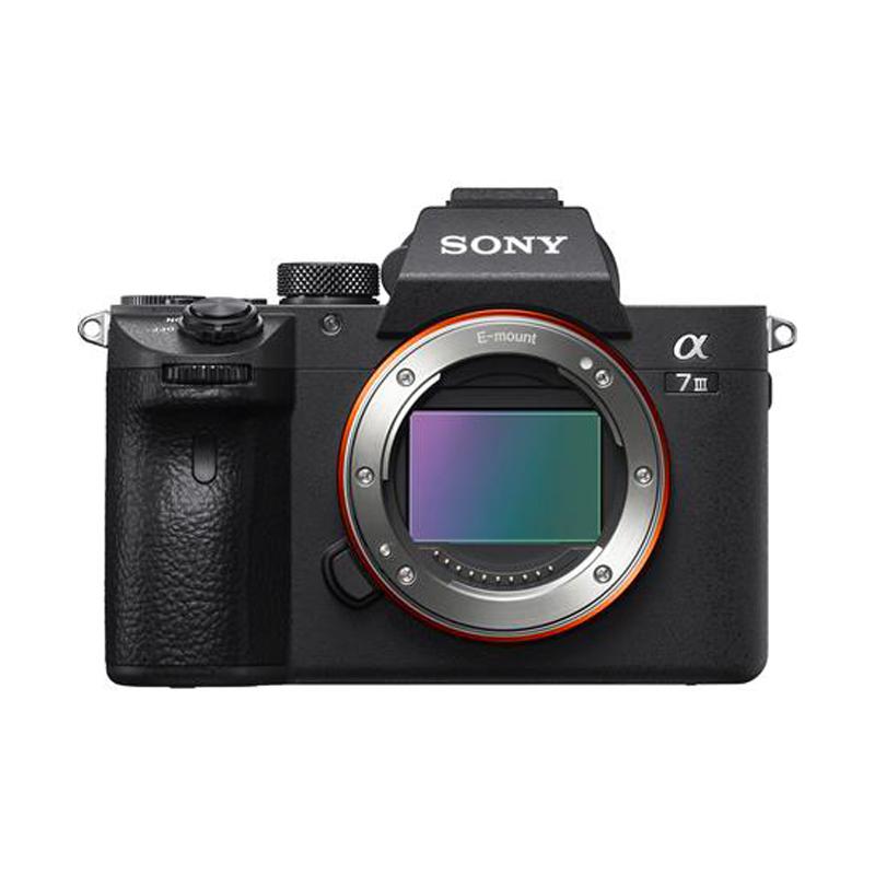 Foto do Produto Câmera Sony Alpha a7 III Mirrorless e Lente Sony 28-70mm