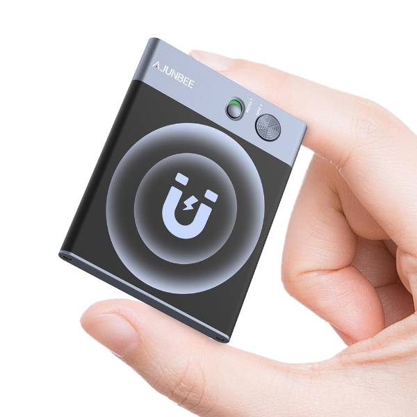 Foto do Produto Gravador de Voz Ajunbee D8 AI / 64GB / Controle de Aplicativo / Transcrição e Tradução Instantânea com Tecnologia ChatGPT / Dispositivo de Gravação / 68 Idiomas - Black